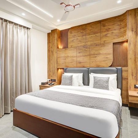 The Tyche New Delhi - Traveller'S Choice Award Winner 2025 Yeni Delhi Dış mekan fotoğraf